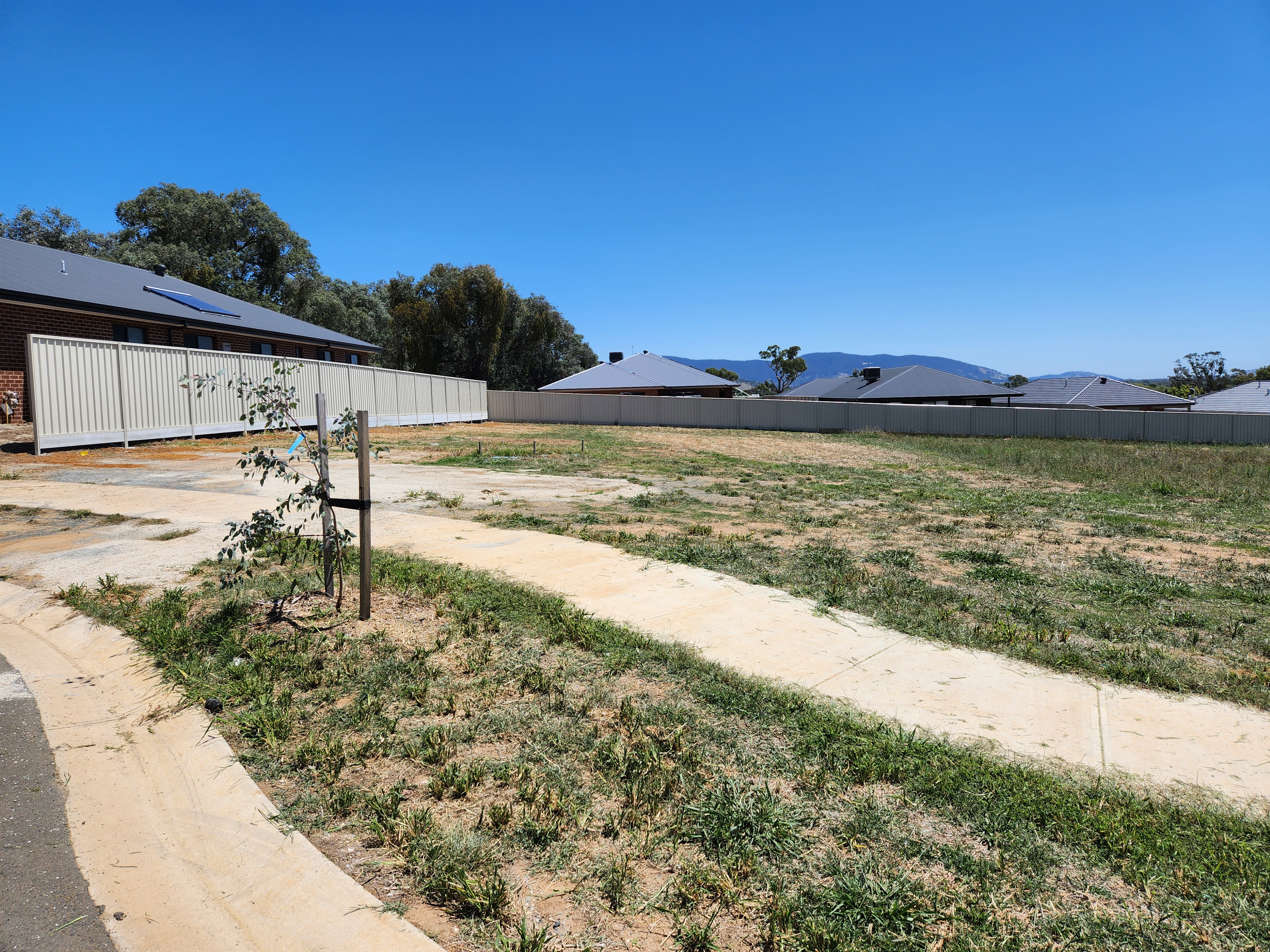 10 Bay Court, Tangambalanga